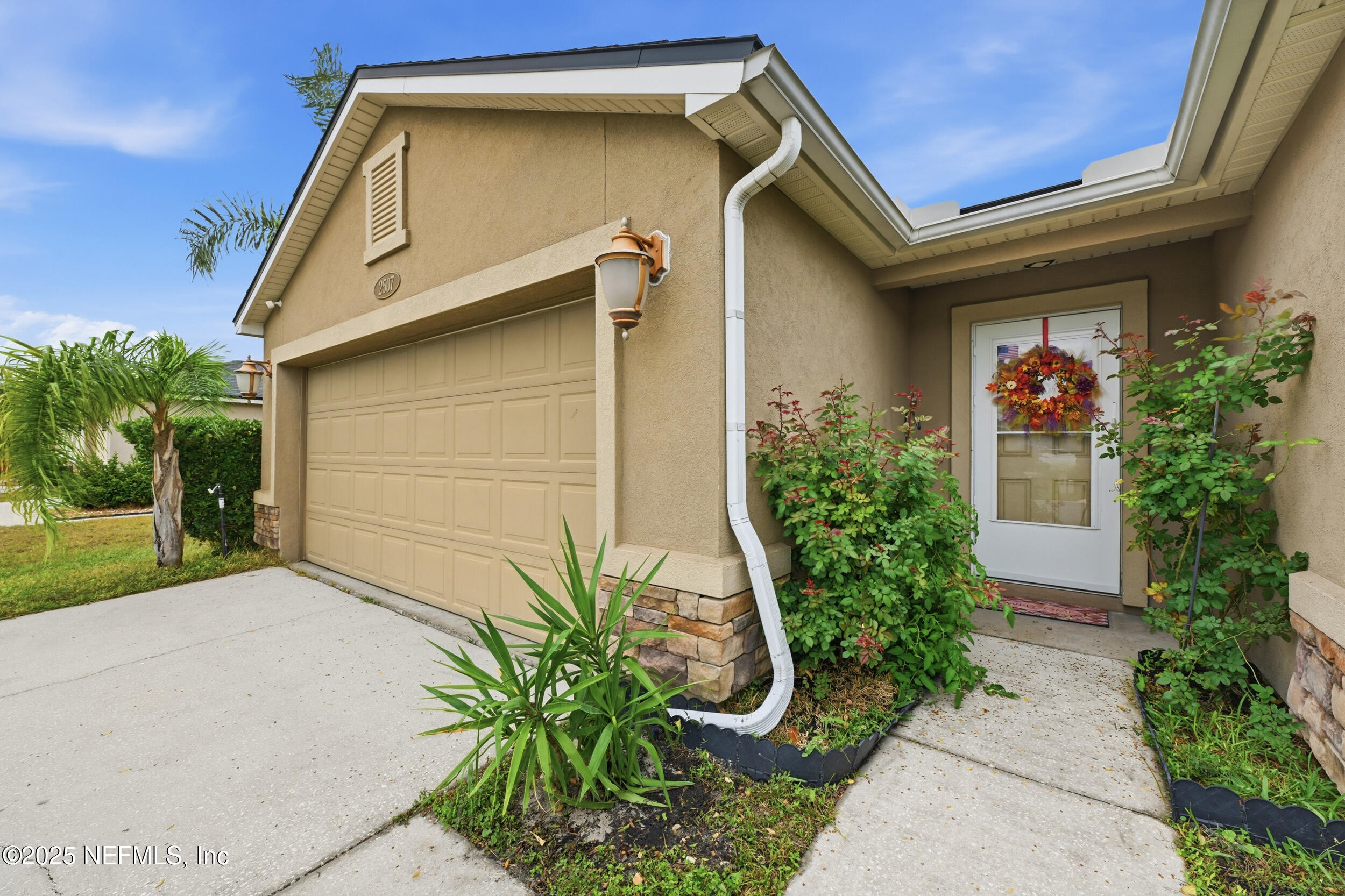 2507 KING LOUIS Drive