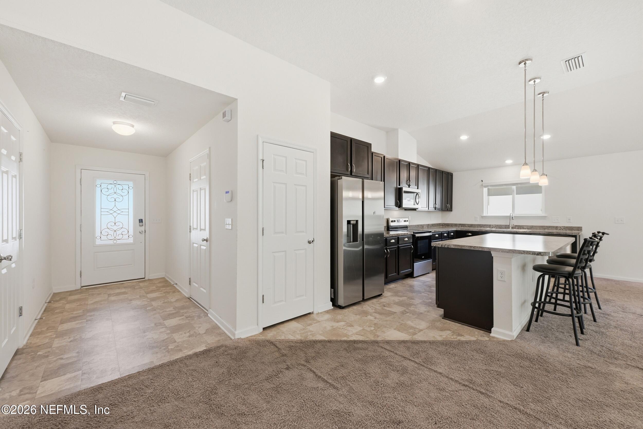 8284 VICTORY CROSSING Boulevard