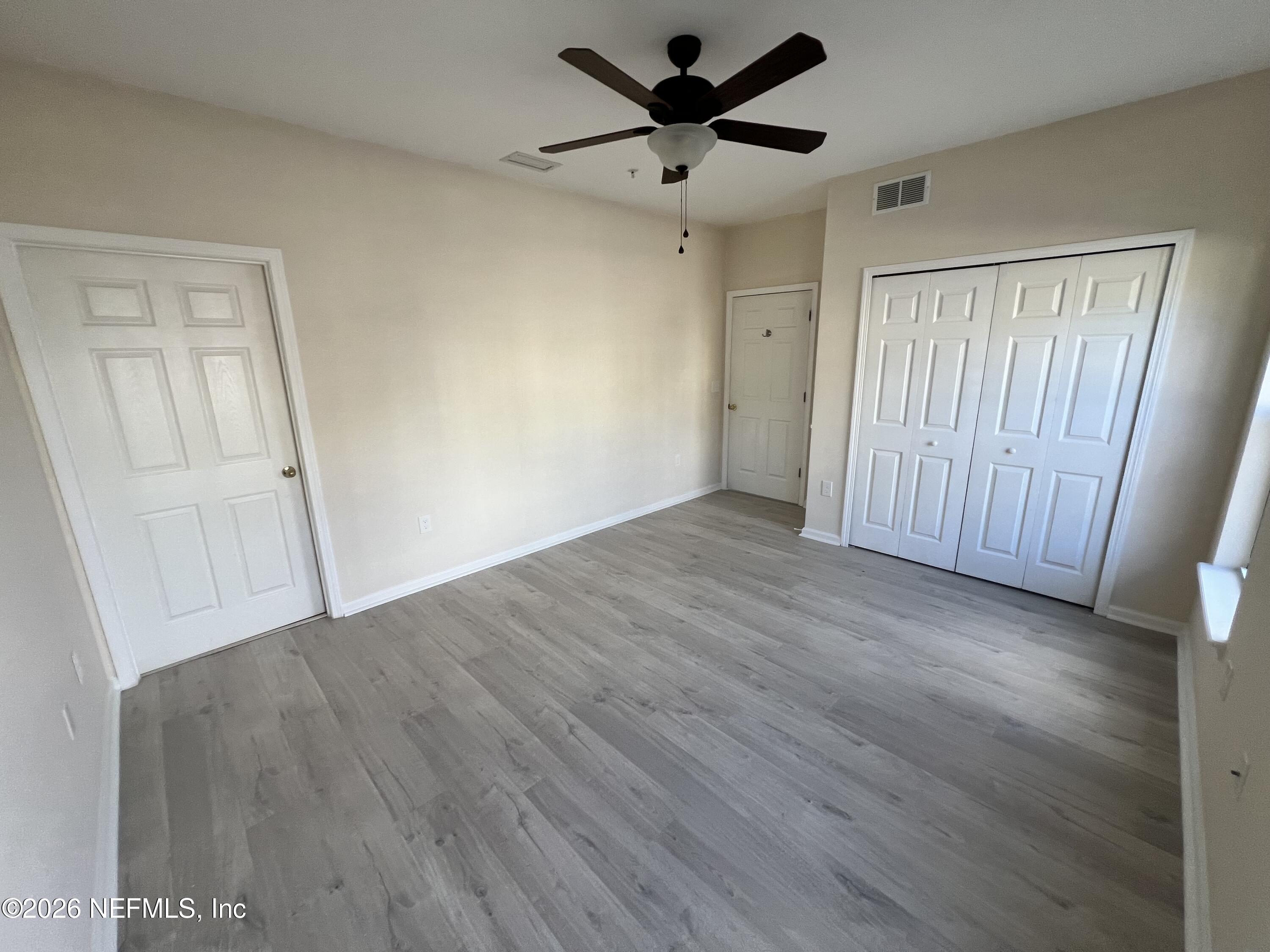 8226 GREEN PARROT Road 105