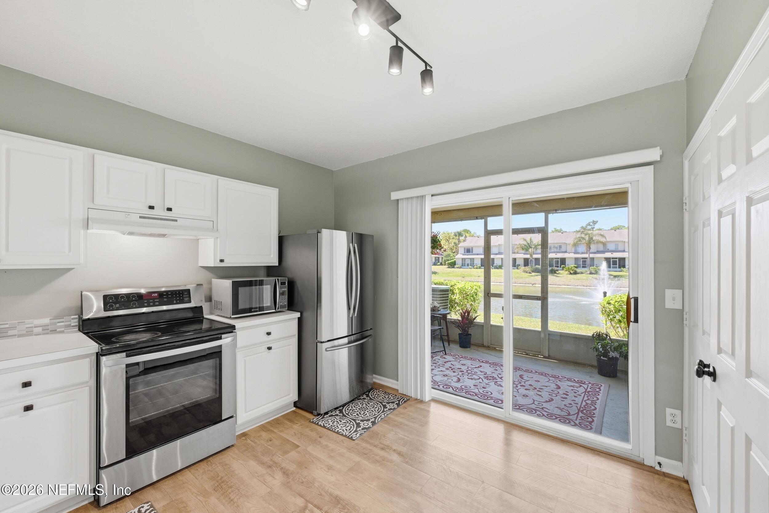 8230 DAMES POINT CROSSING Boulevard 1302