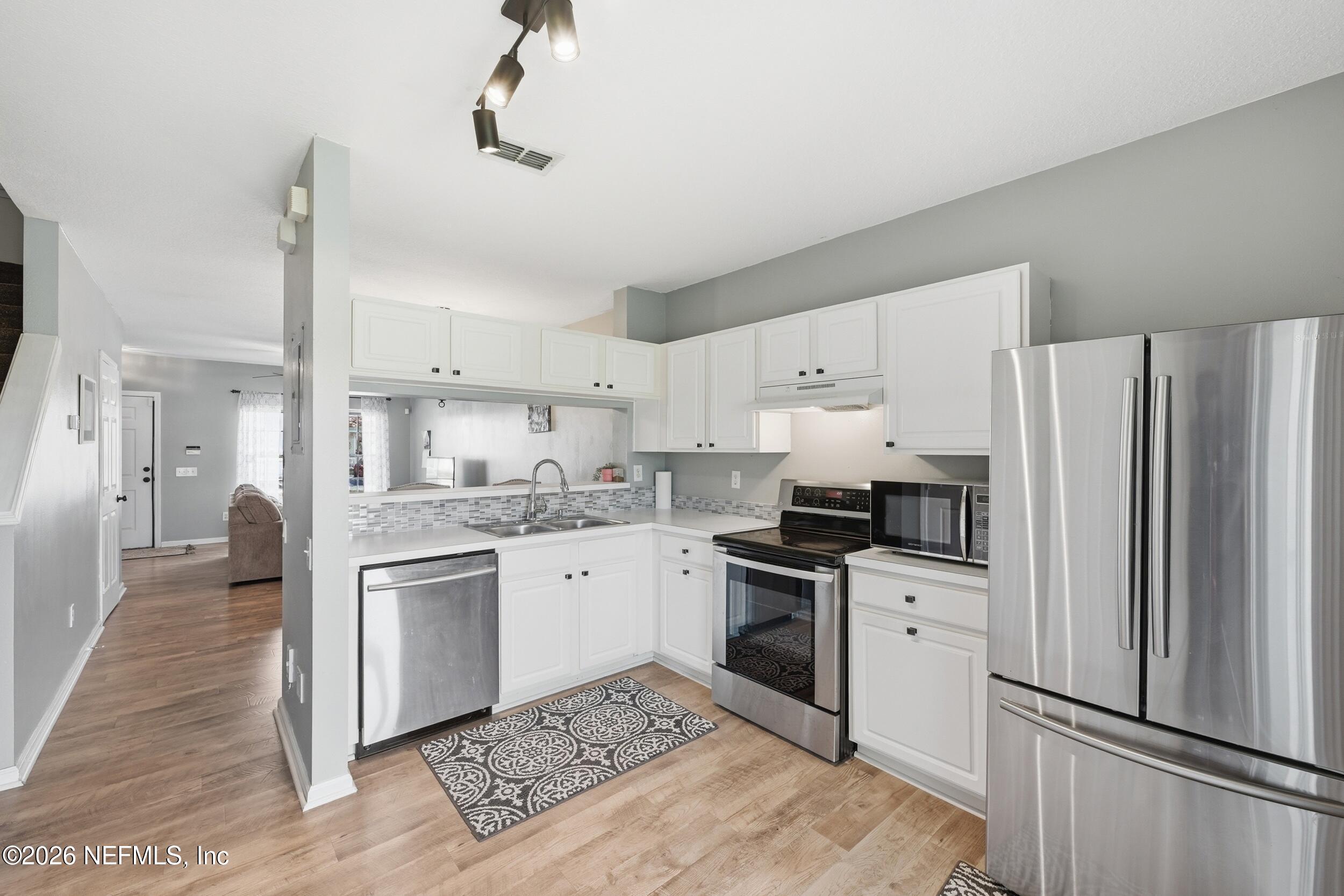 8230 DAMES POINT CROSSING Boulevard 1302