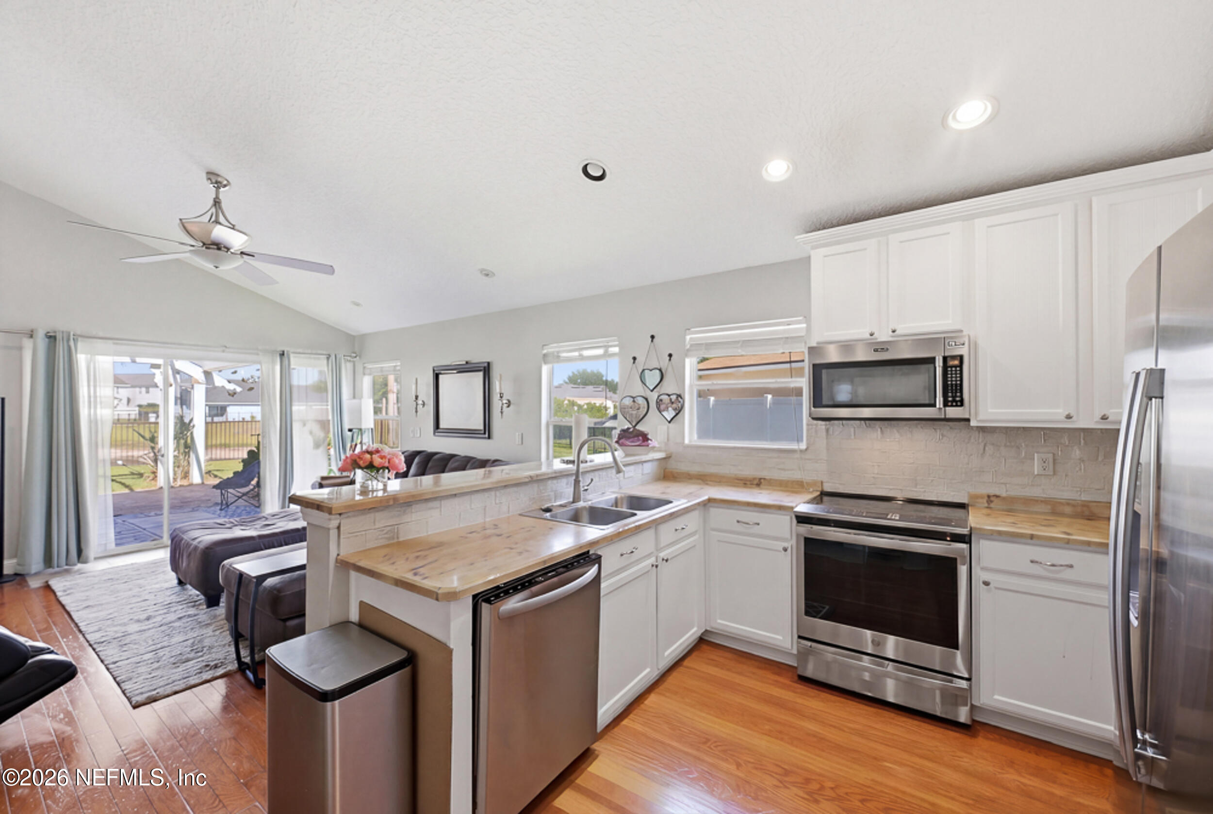 3196 LITCHFIELD Drive