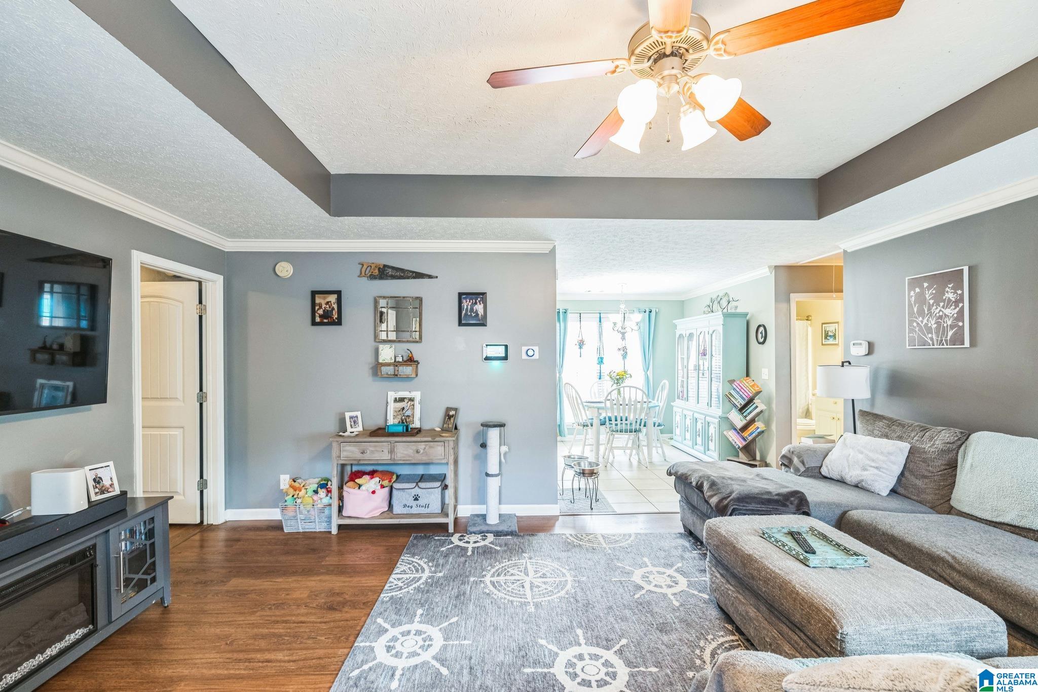 736 BUENA VISTA LOOP