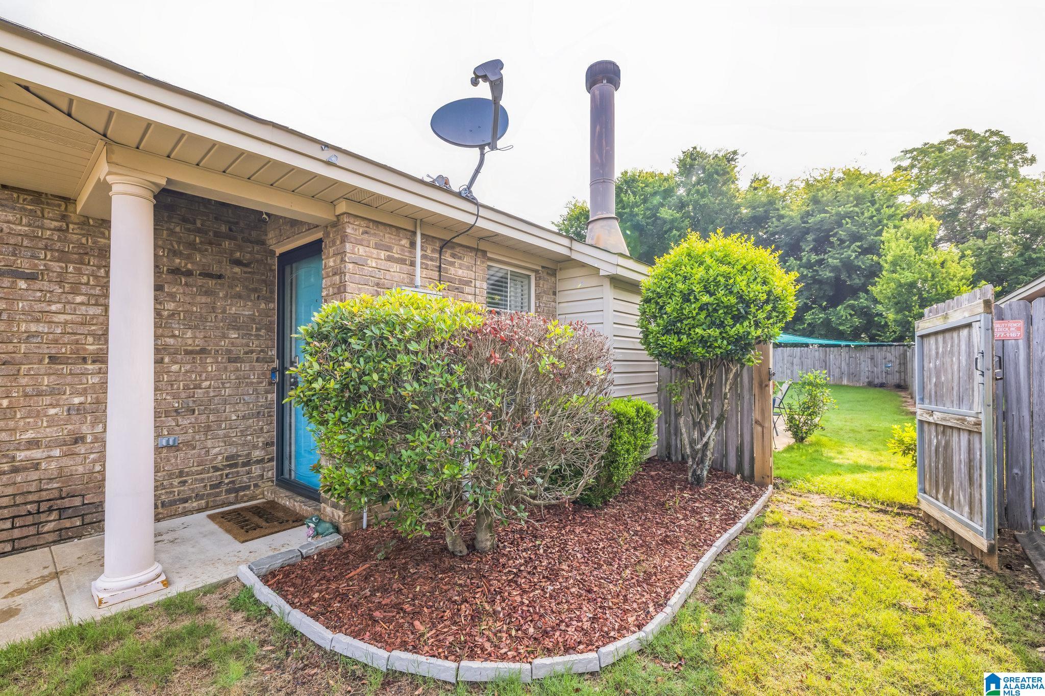 736 BUENA VISTA LOOP