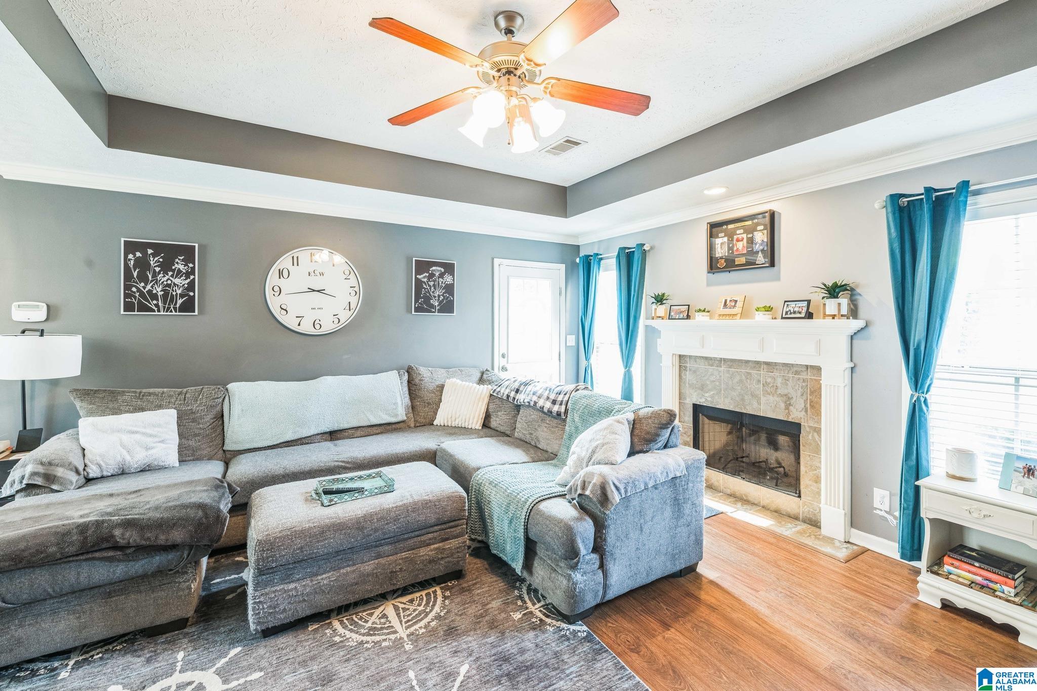 736 BUENA VISTA LOOP