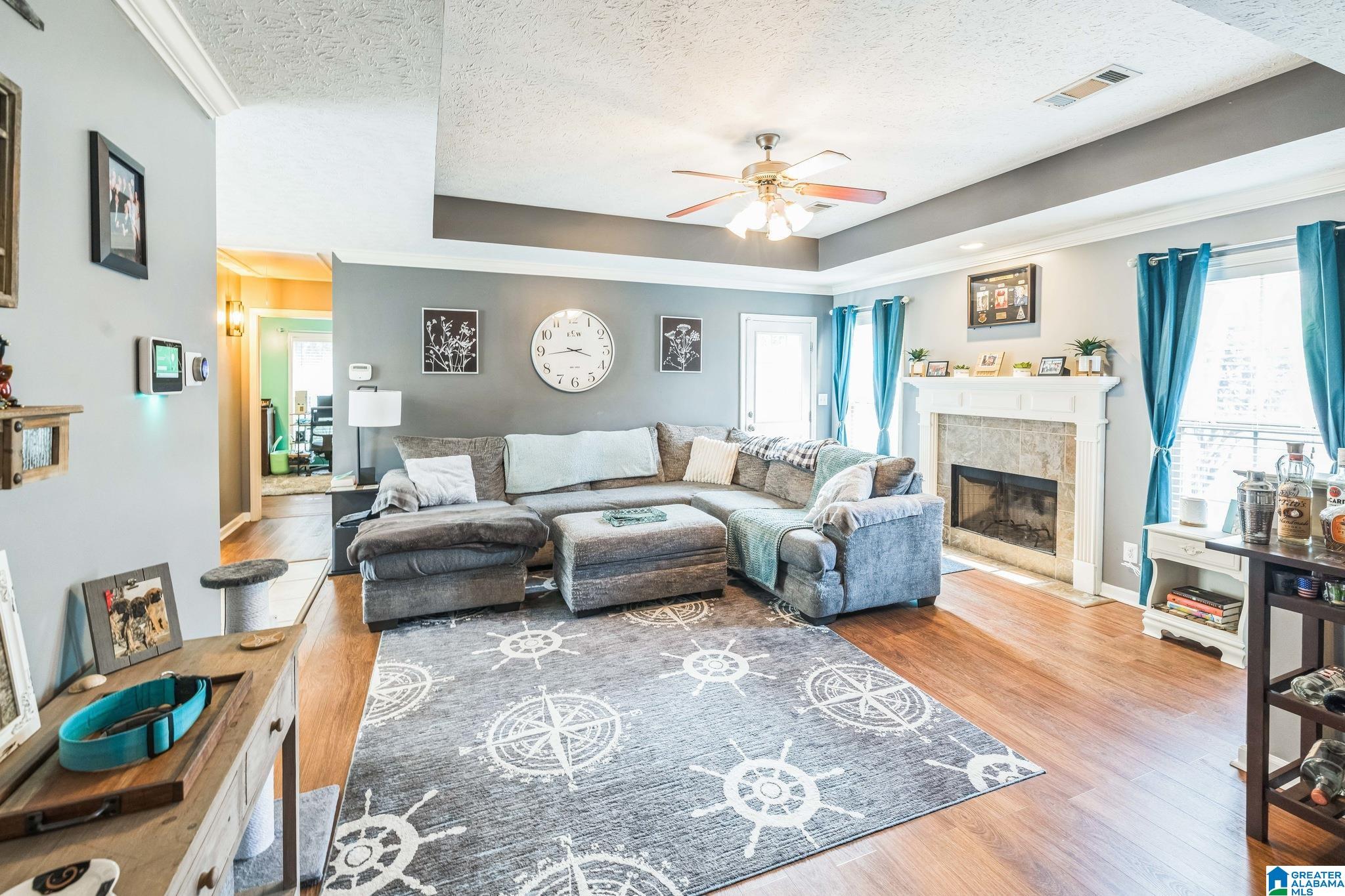 736 BUENA VISTA LOOP