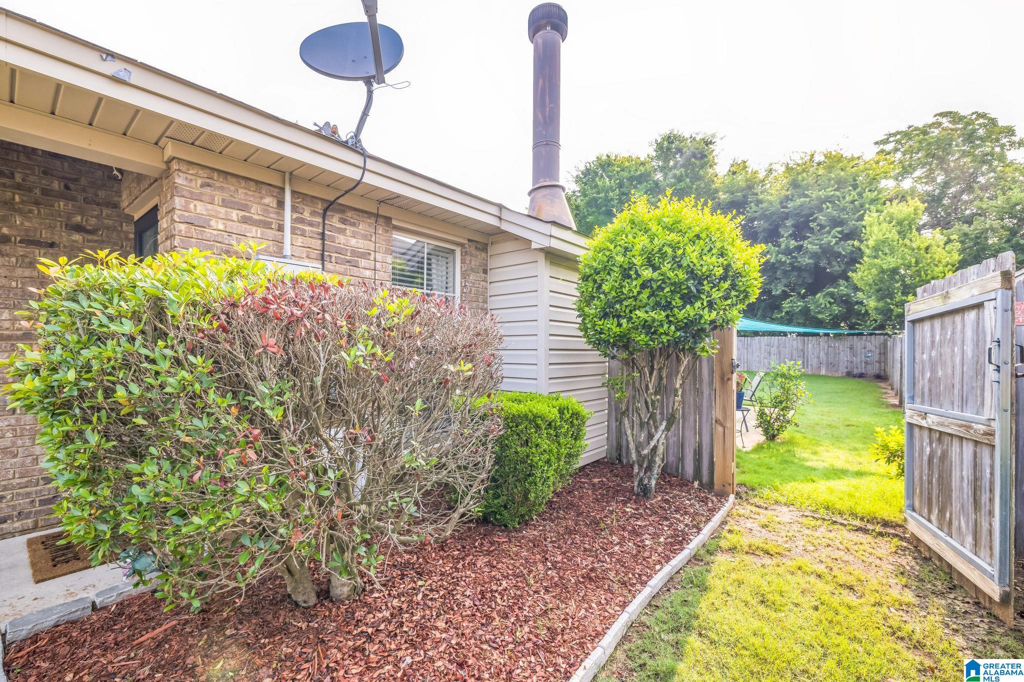 736 BUENA VISTA LOOP