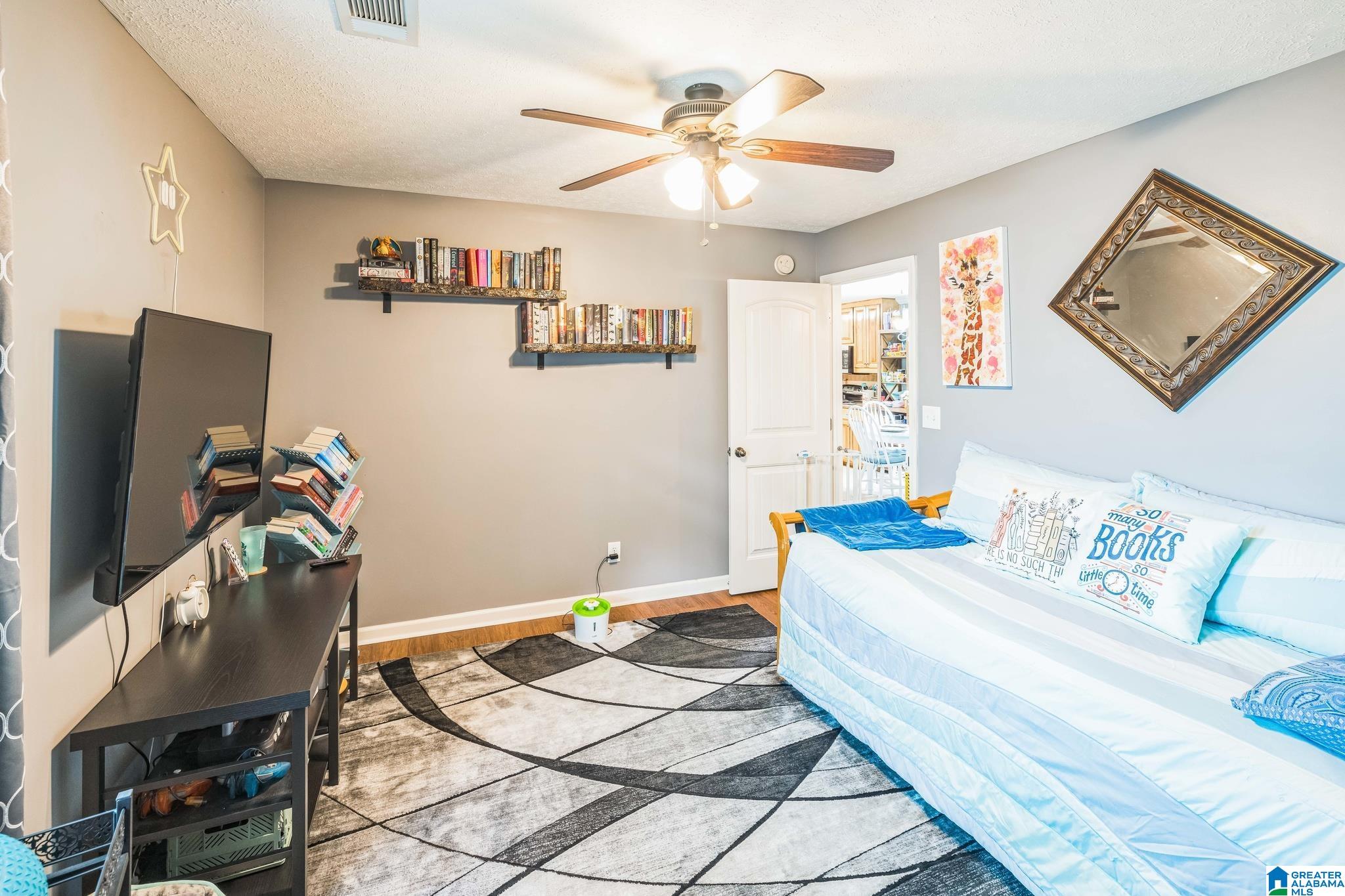 736 BUENA VISTA LOOP