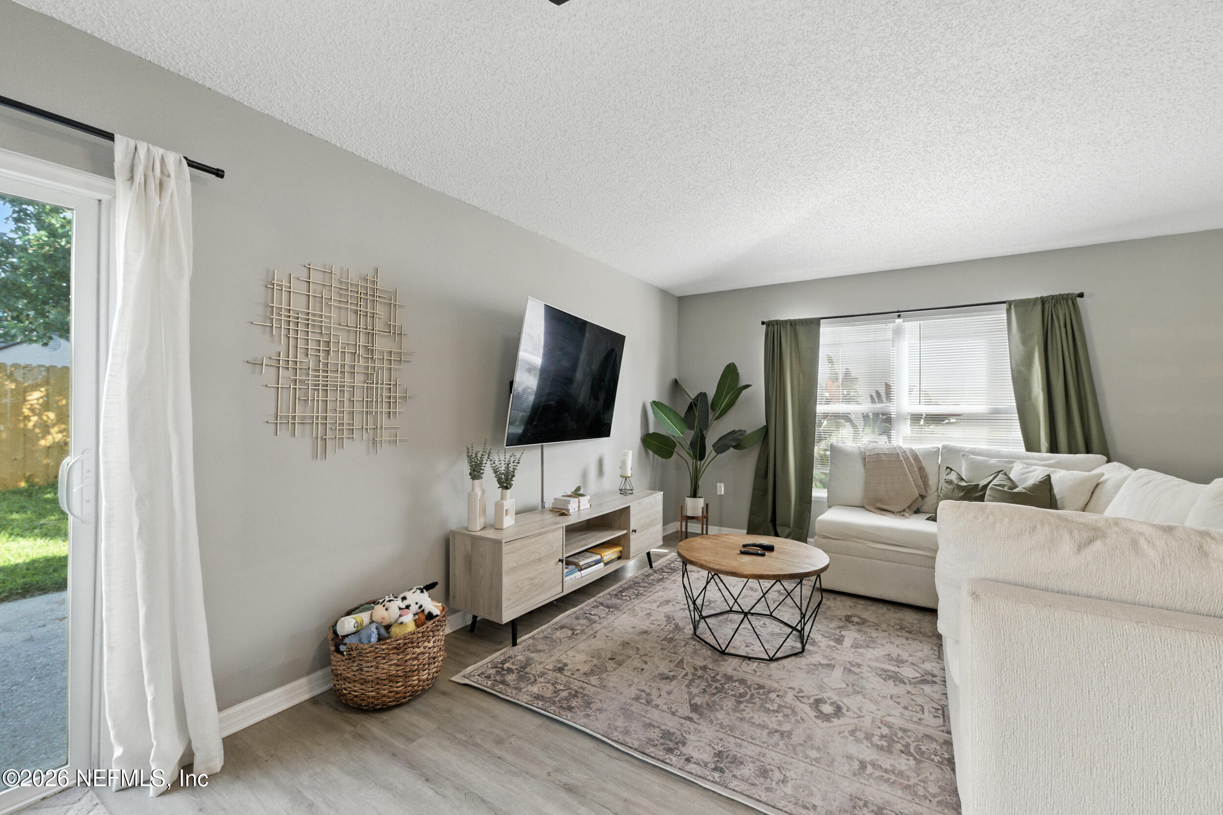 12540 KNOLLCREST Court