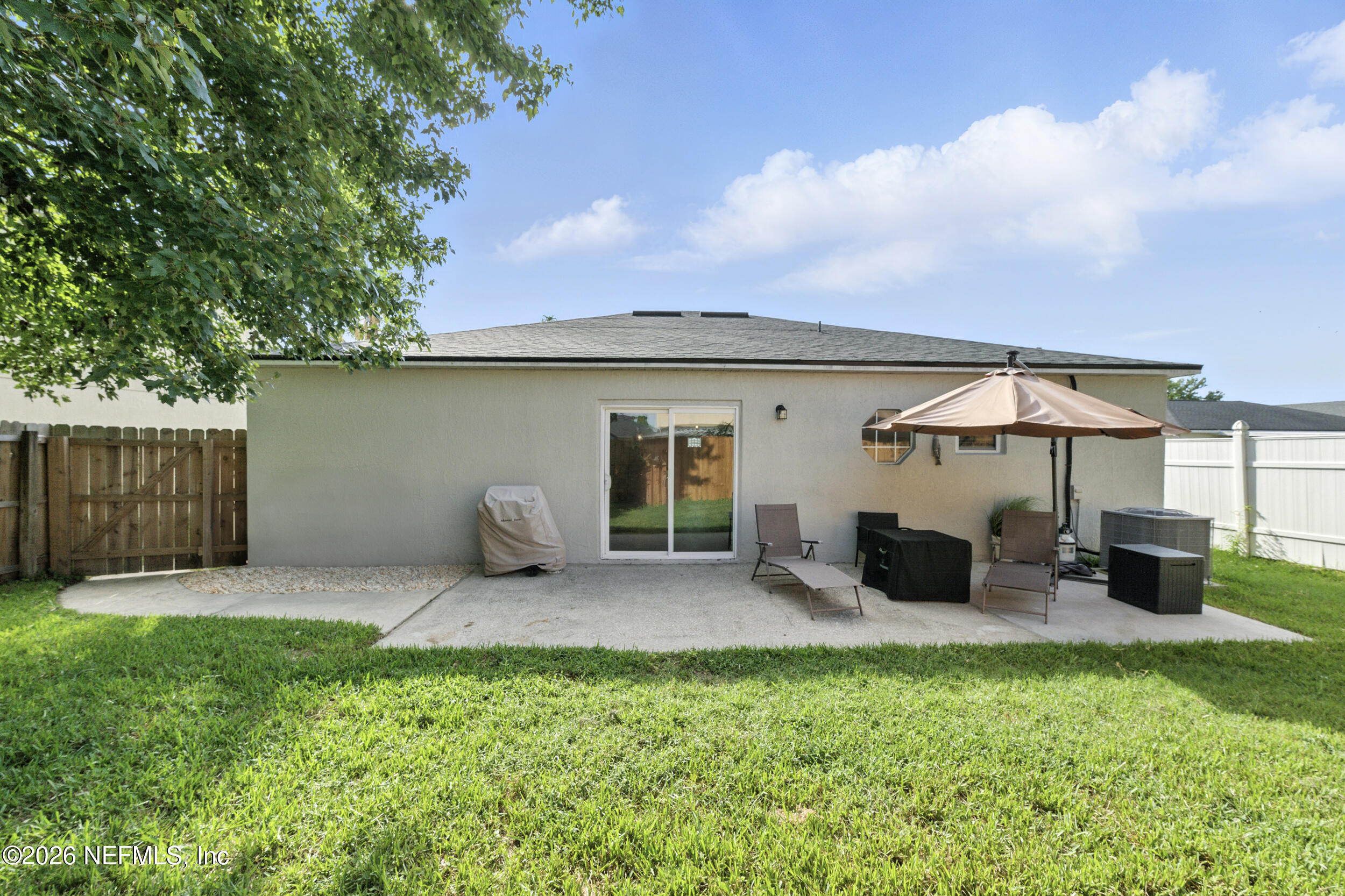12540 KNOLLCREST Court