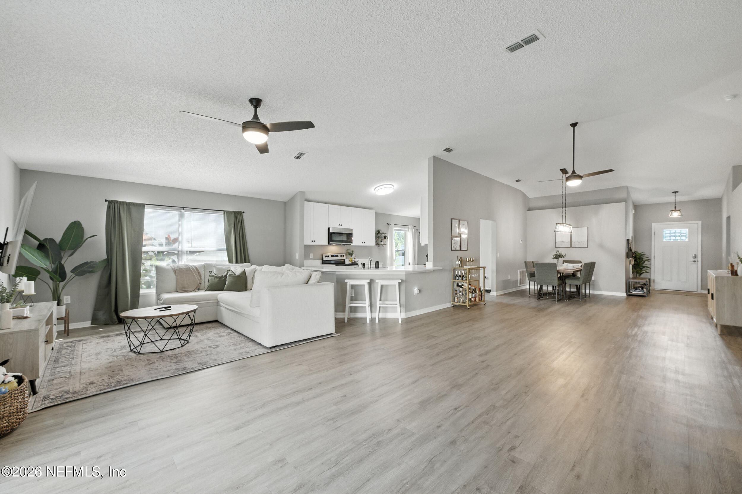 12540 KNOLLCREST Court