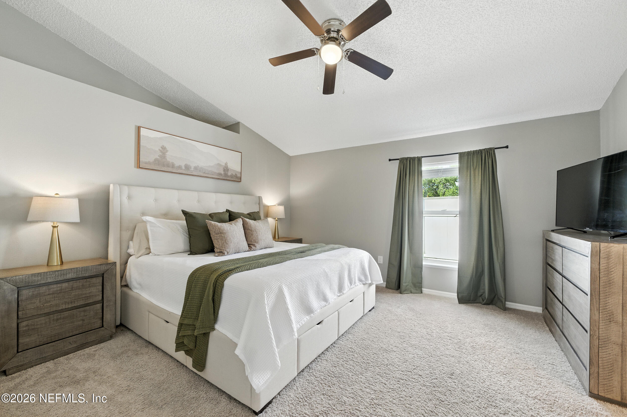 12540 KNOLLCREST Court