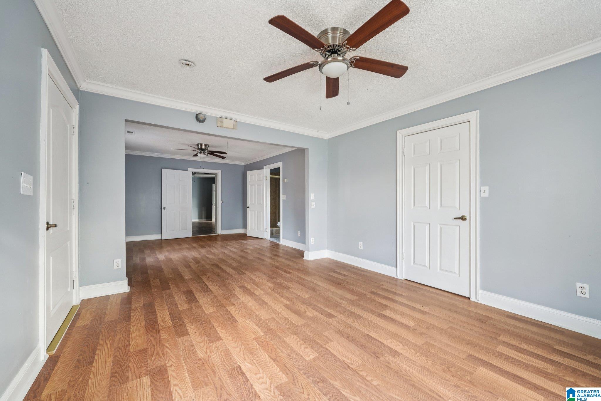 613 SHERIDAN ROAD