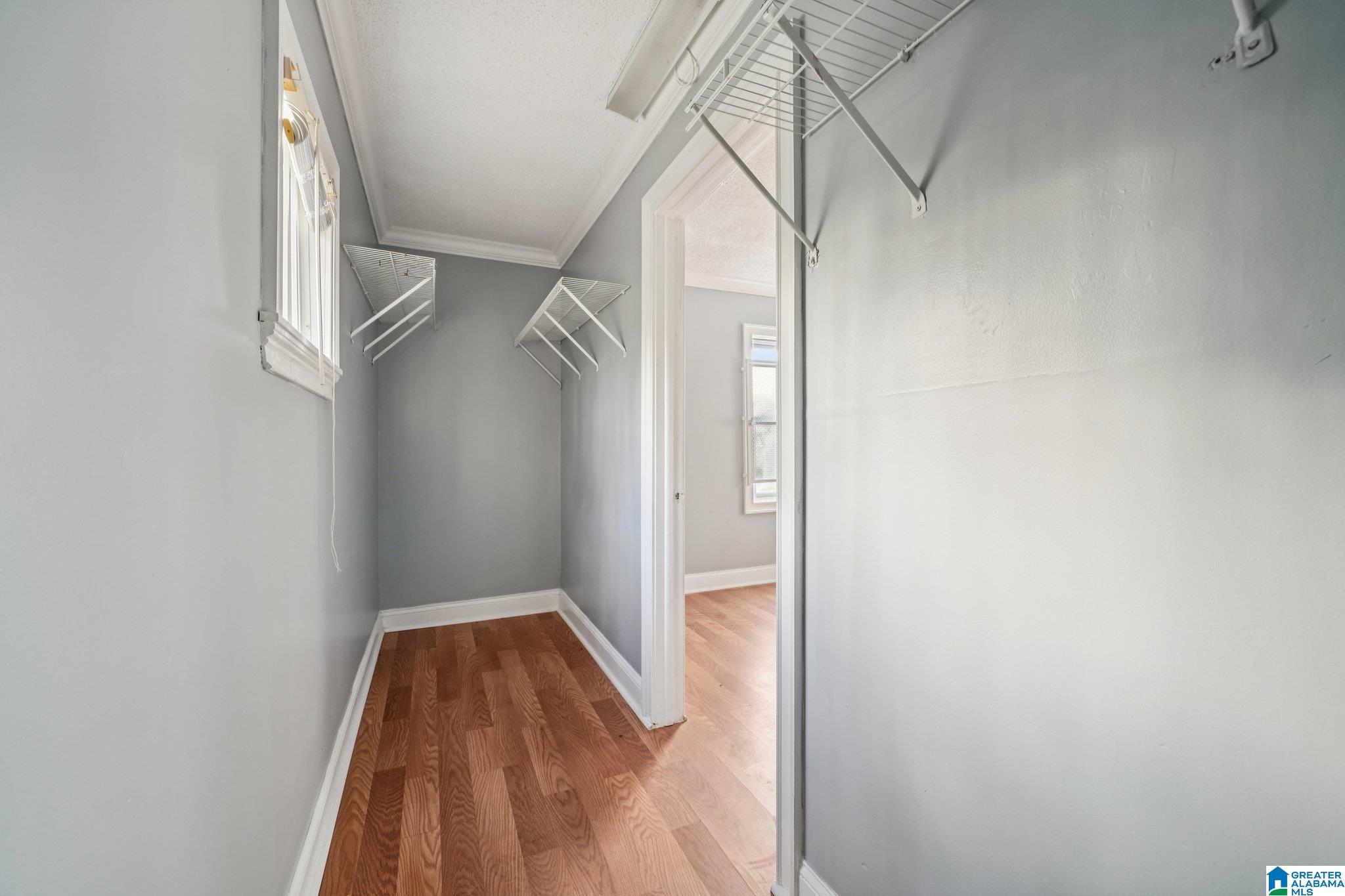 613 SHERIDAN ROAD