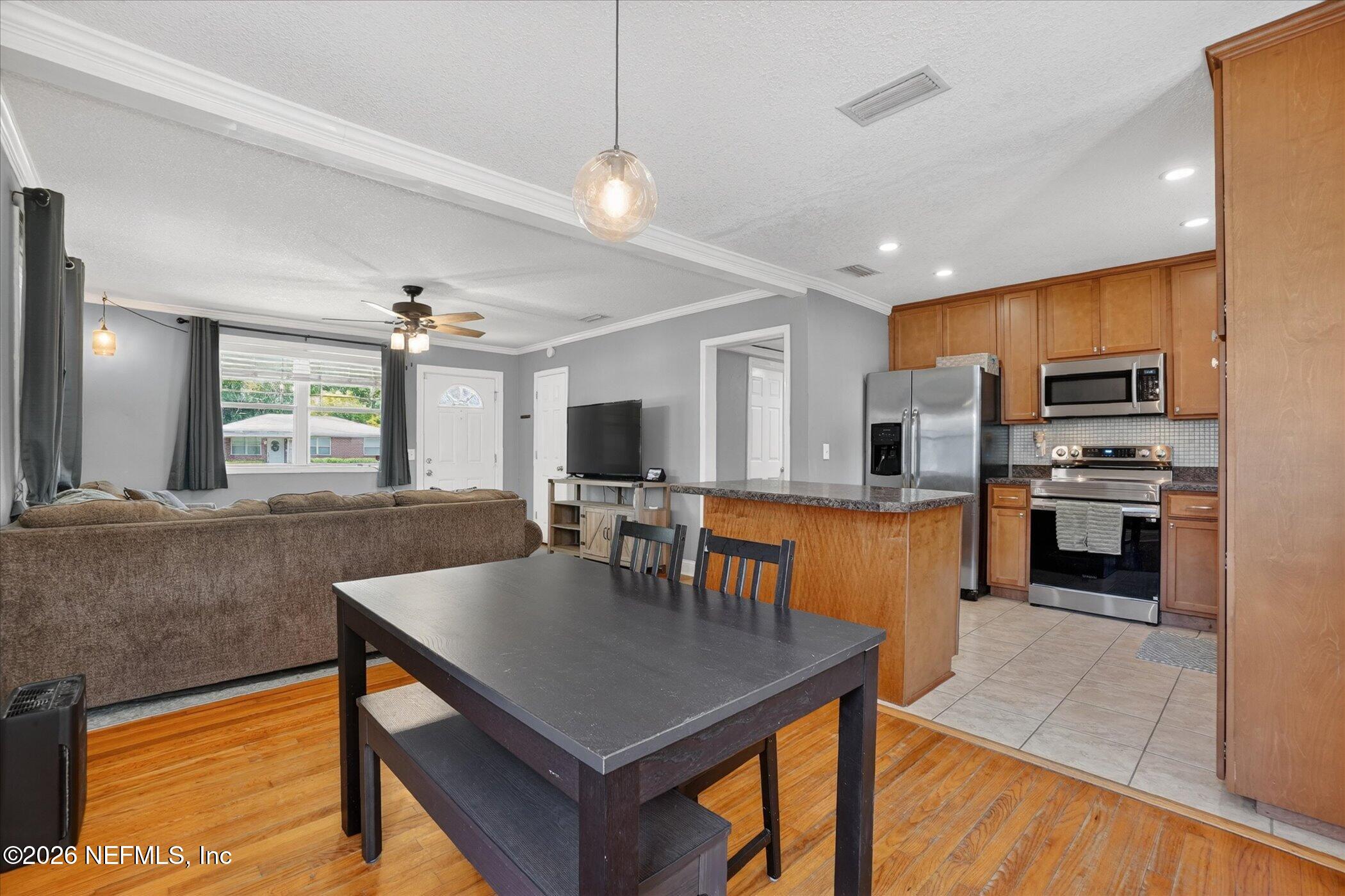 5323 POPPY Drive
