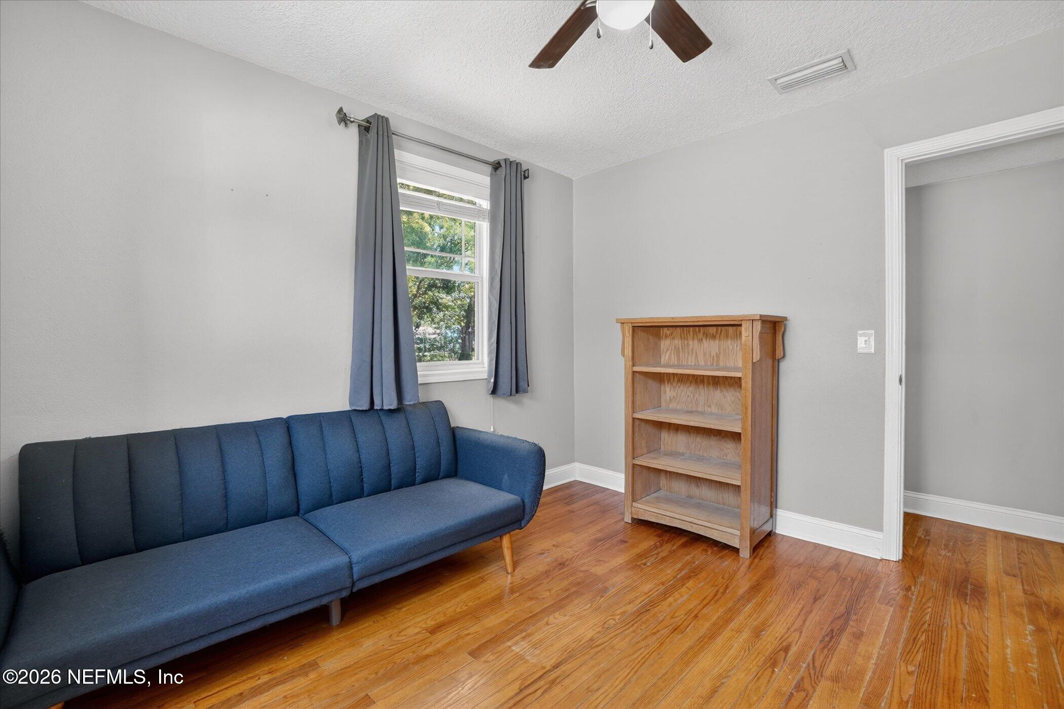 5323 POPPY Drive