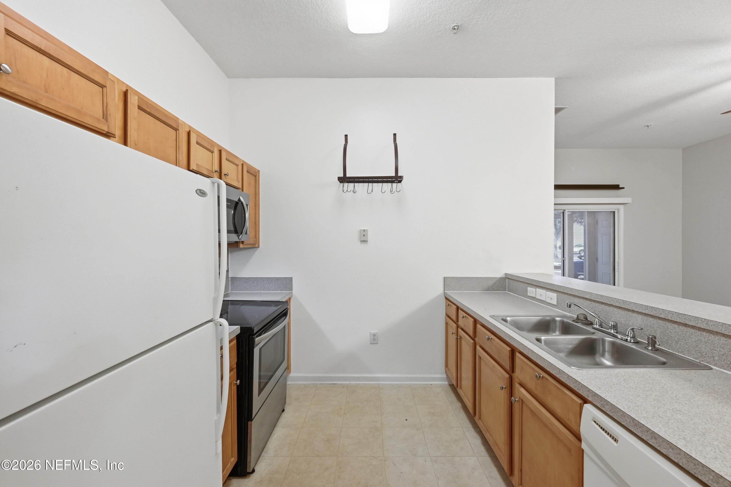 6087 MAGGIES Circle 103