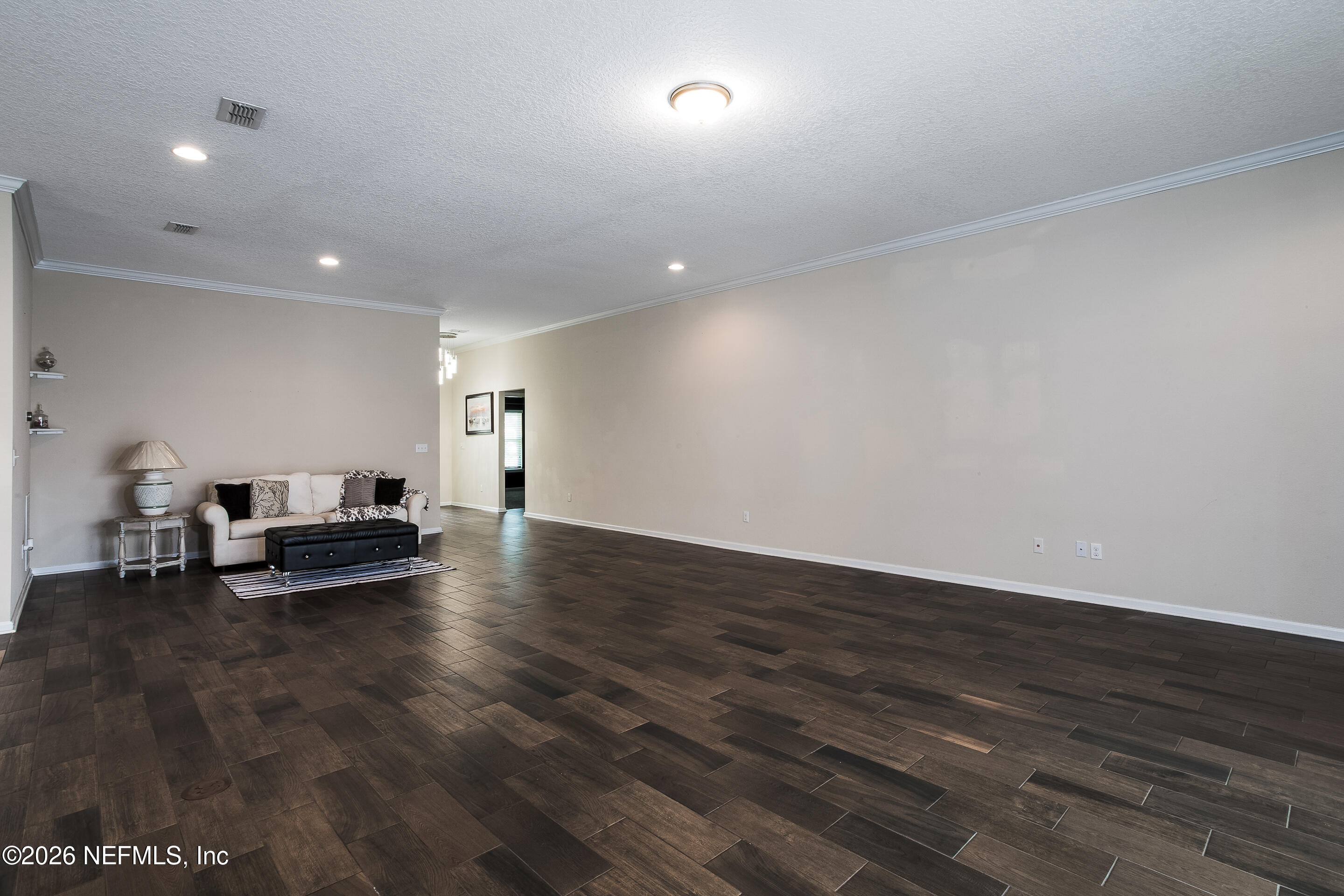 319 NORTHSIDE Drive S