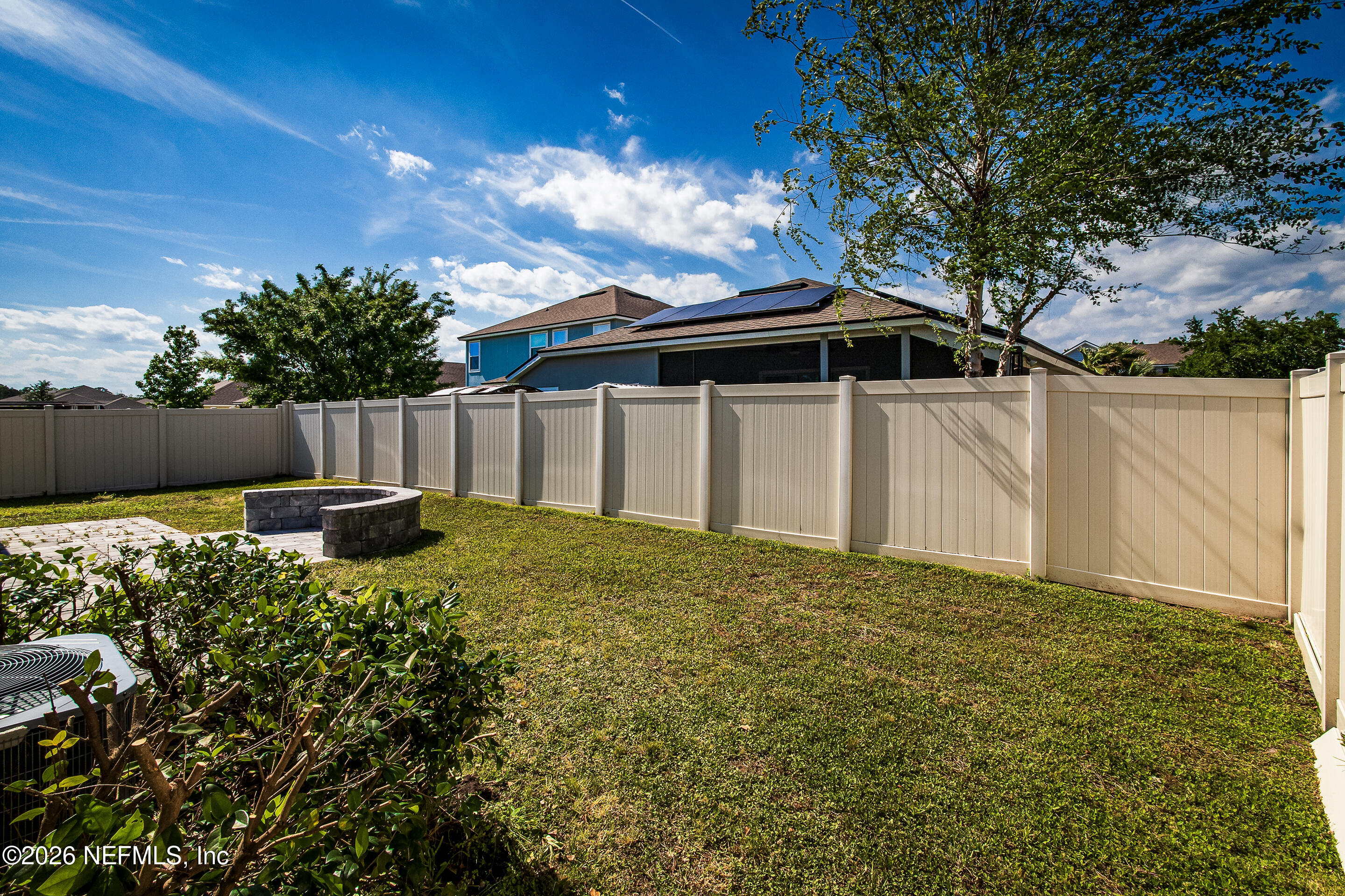 319 NORTHSIDE Drive S