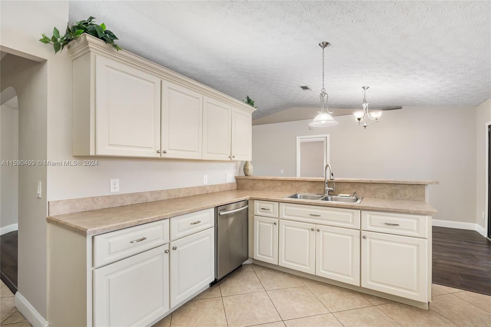 2443 SE Shipping Rd, Port St. Lucie