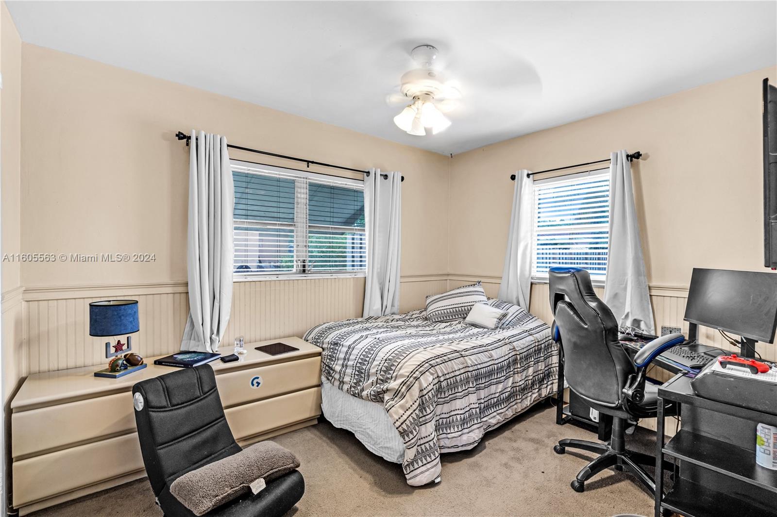 224 NE 40th St