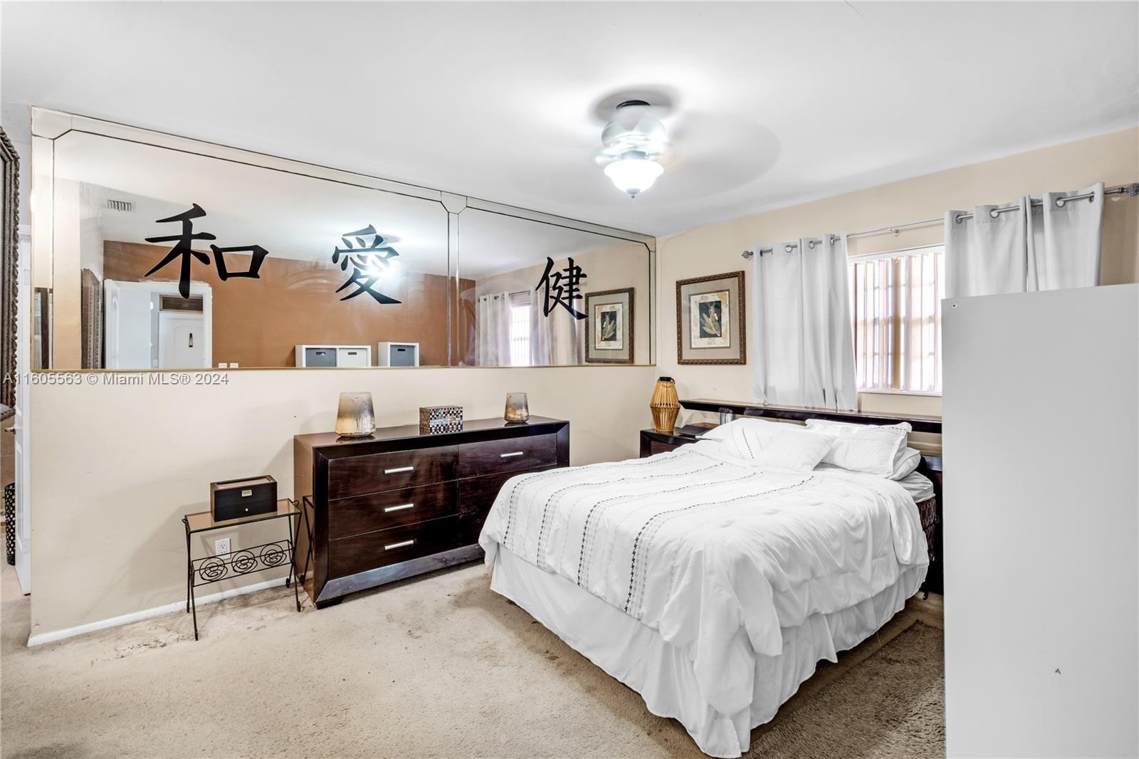 224 NE 40th St