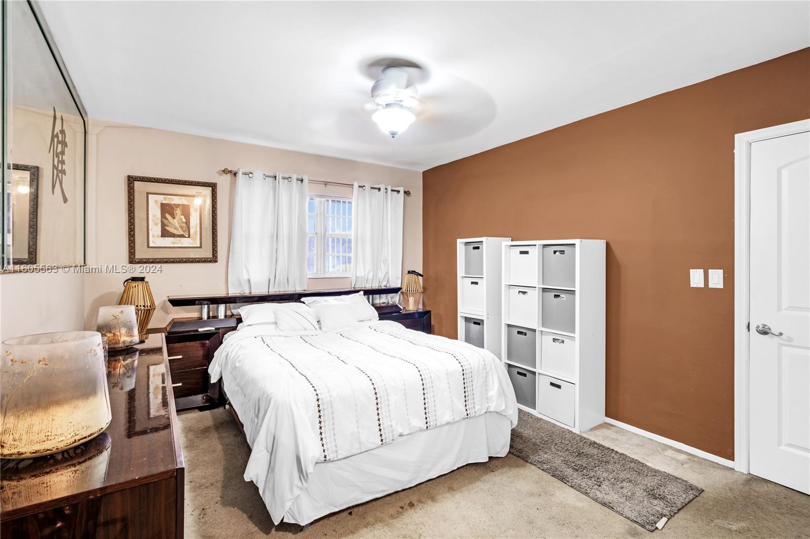 224 NE 40th St