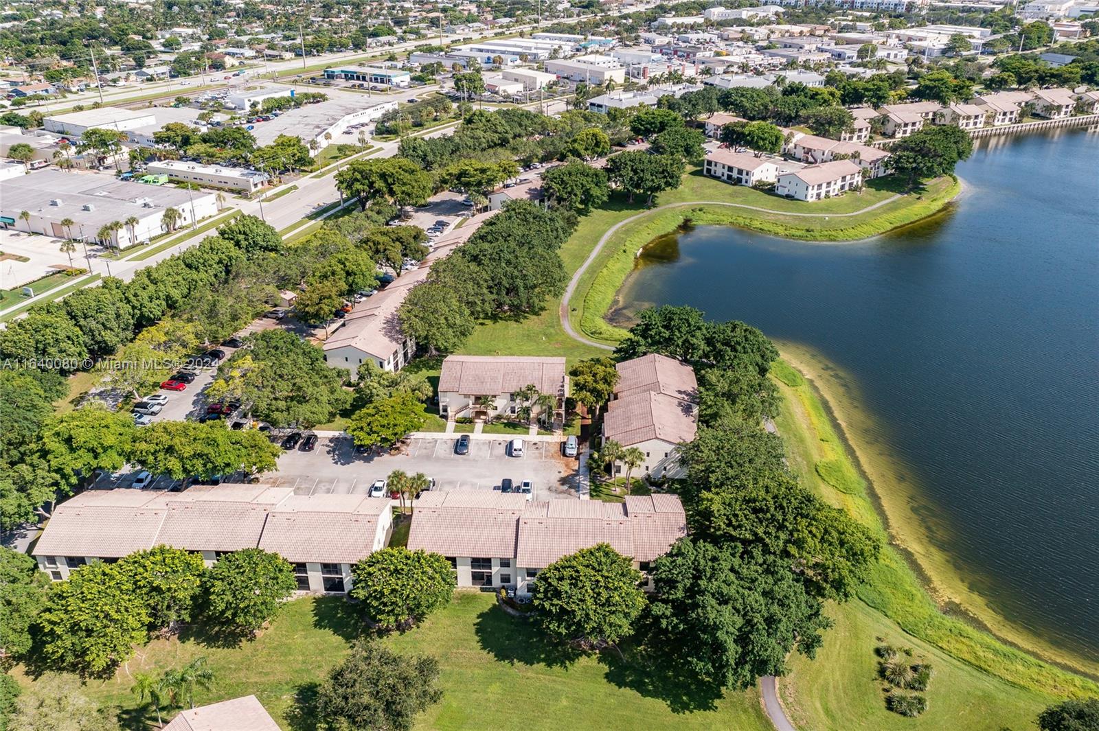 320 Olivewood Pl # 115