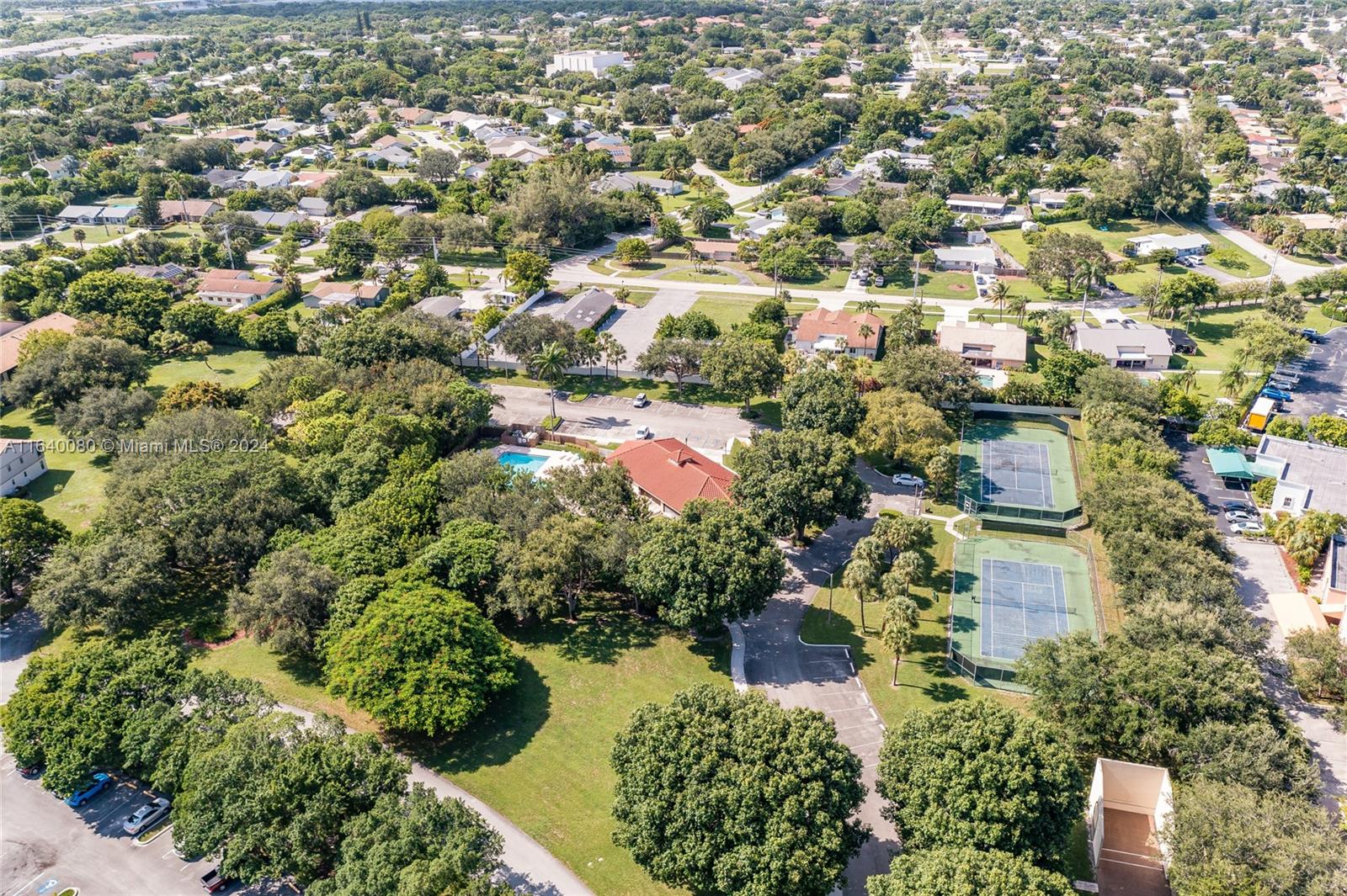 320 Olivewood Pl # 115