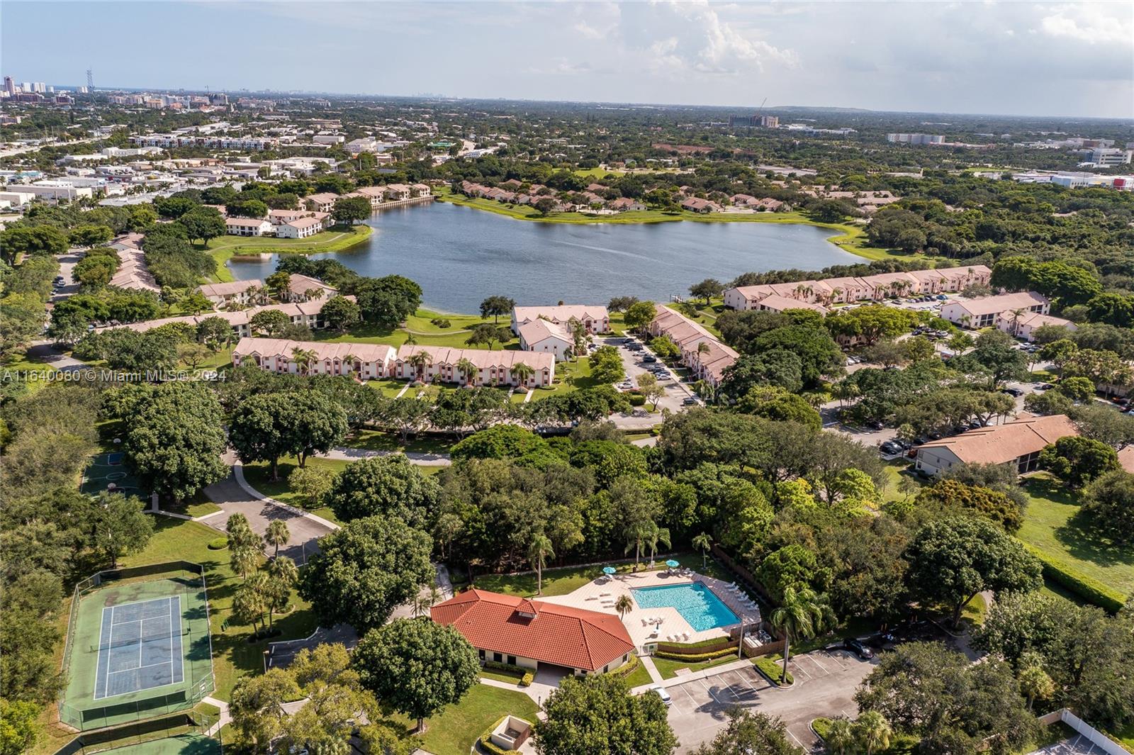 320 Olivewood Pl # 115