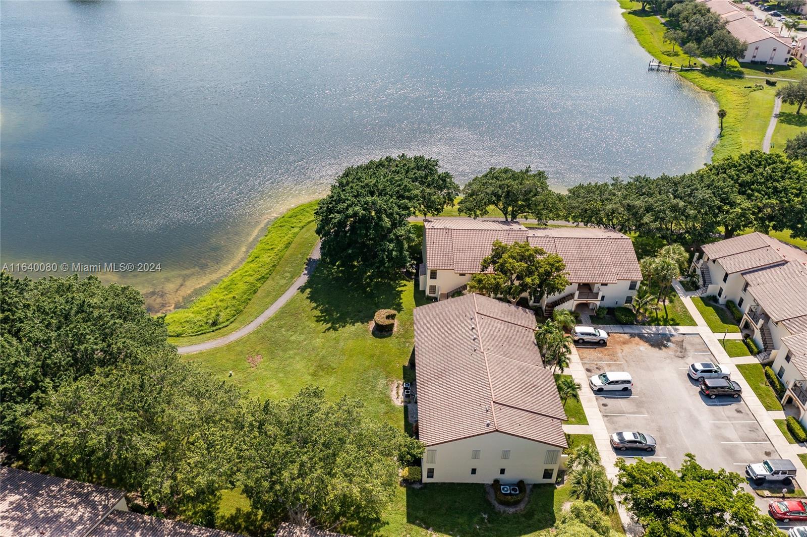 320 Olivewood Pl # 115