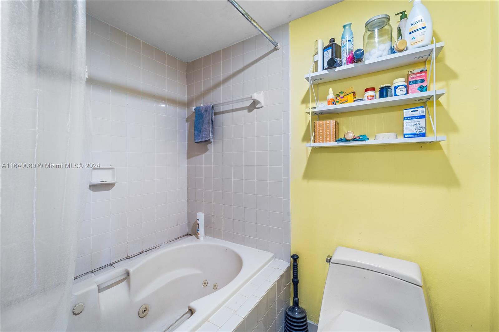 320 Olivewood Pl # 115