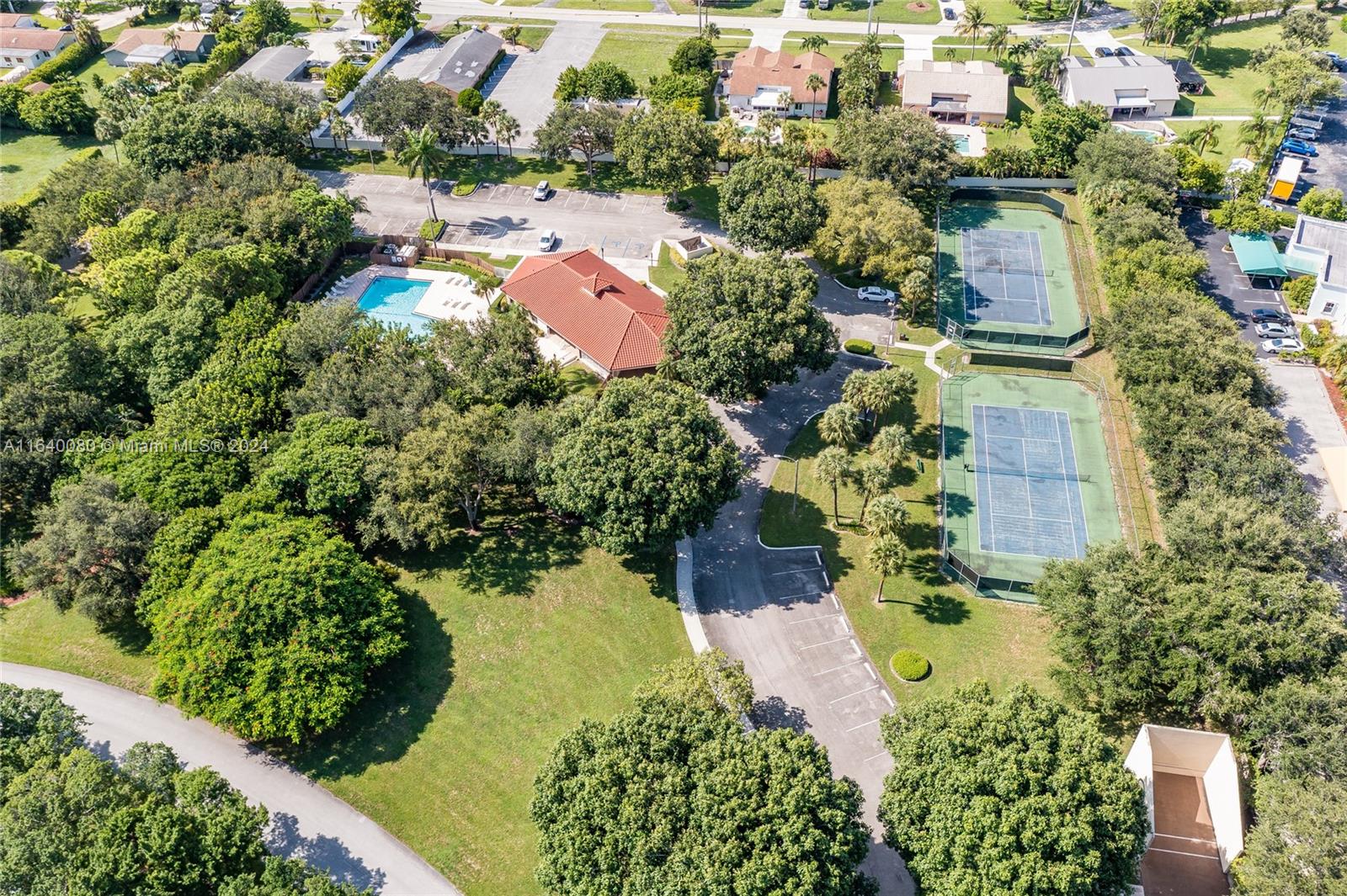 320 Olivewood Pl # 115