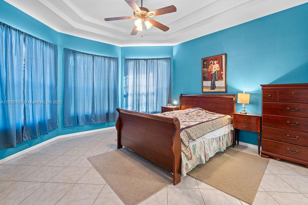 313 SE Husted Ter, Port St. Lucie