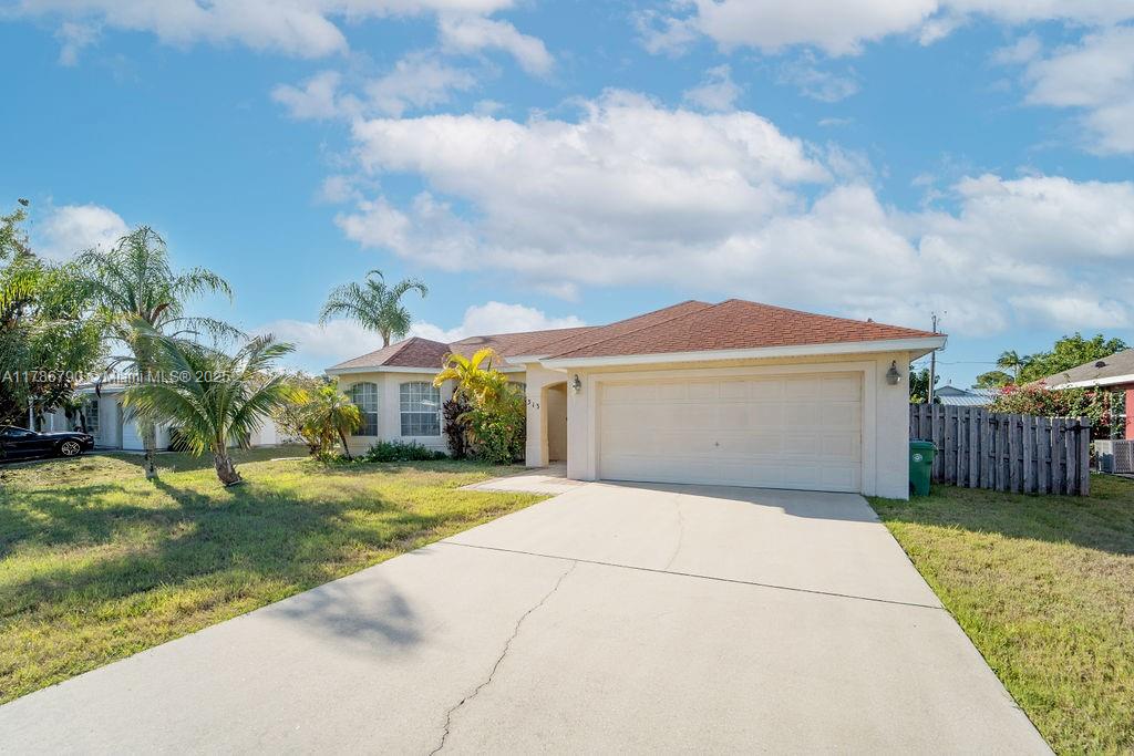313 SE Husted Ter, Port St. Lucie