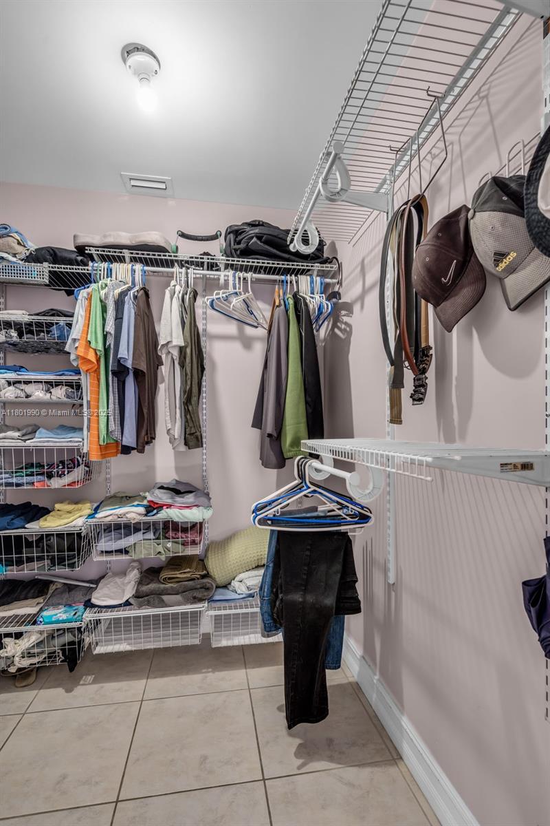 21887 Rainberry Park Cir