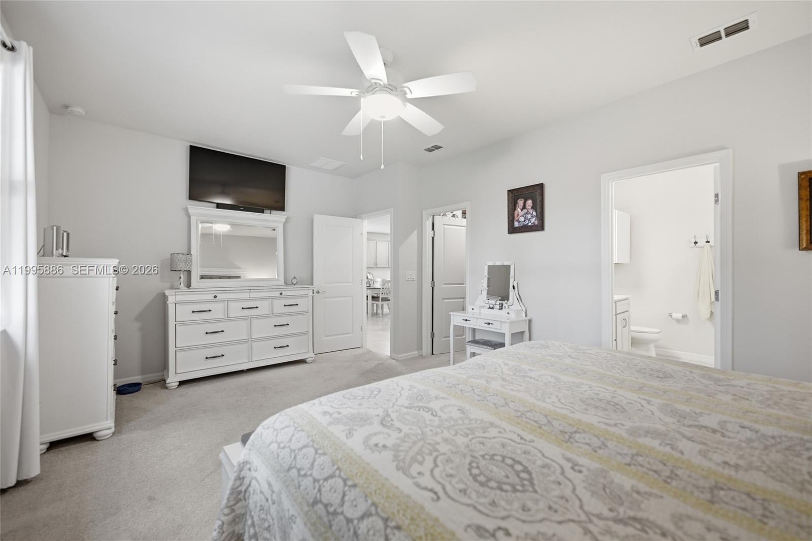 4594 Farmhouse Gate Trail