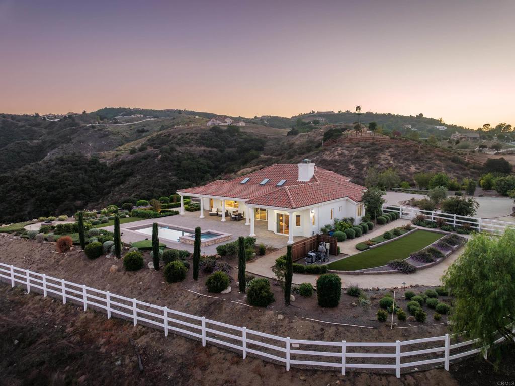 38895 Avenida Carolinas