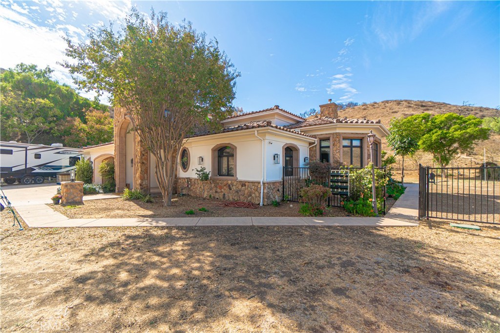 2127 E Olsen Road