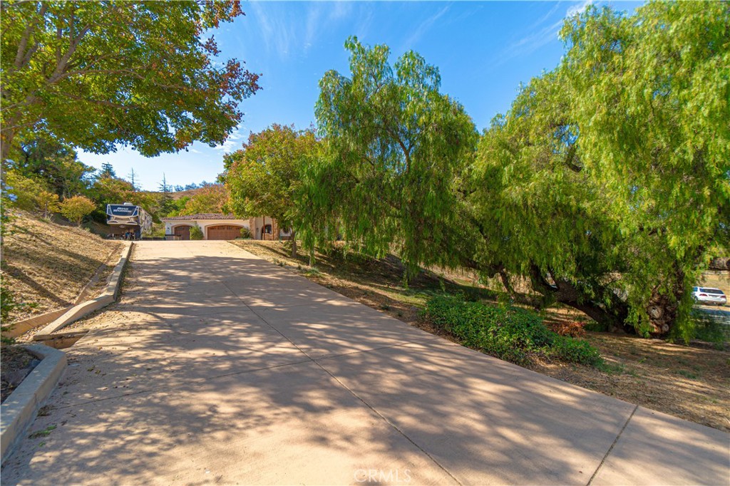 2127 E Olsen Road