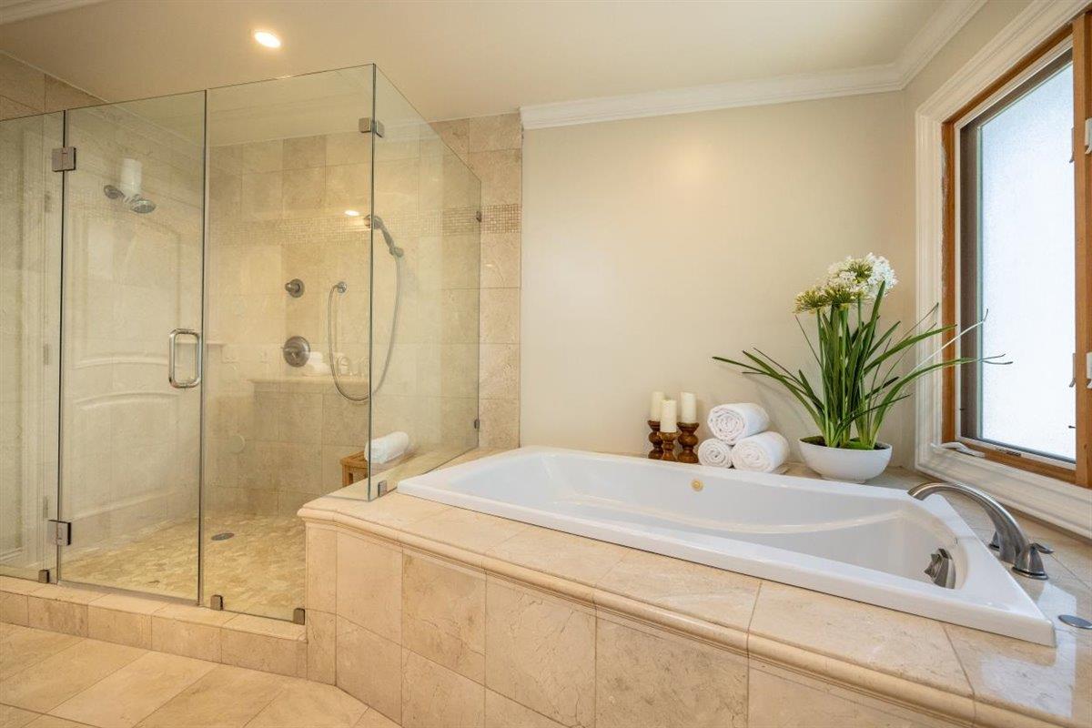 535 Arlington RD