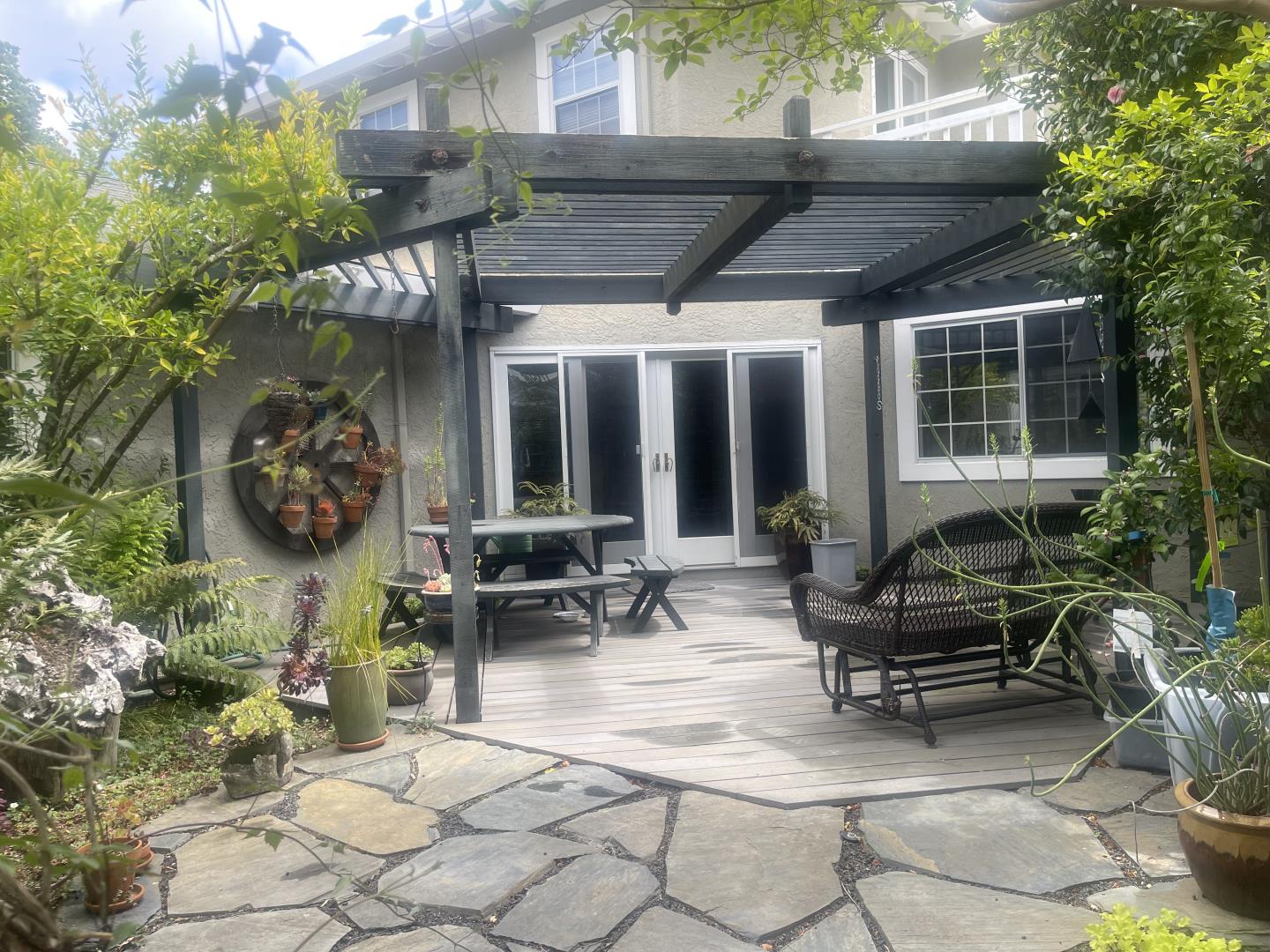 120 Plymouth AVE