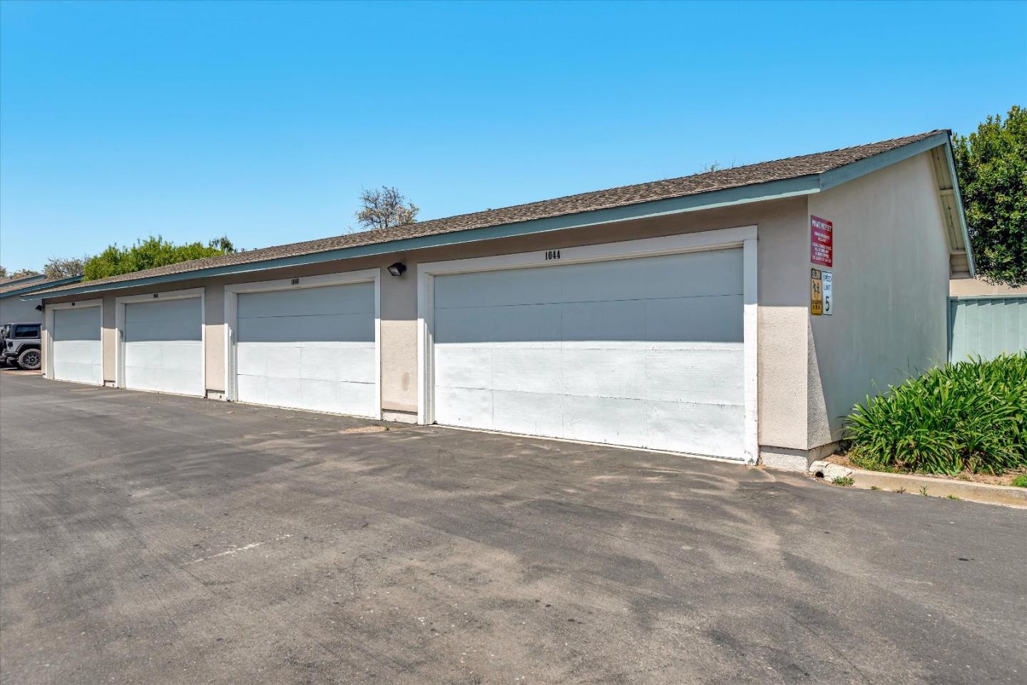1044 Eagle Lane