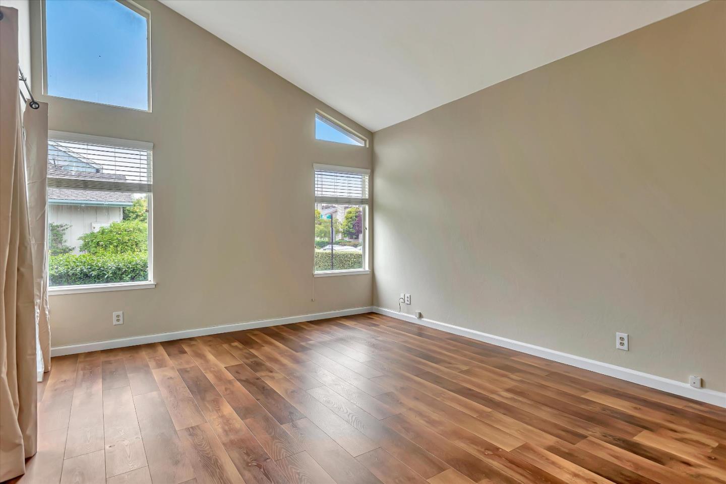 1044 Eagle Lane