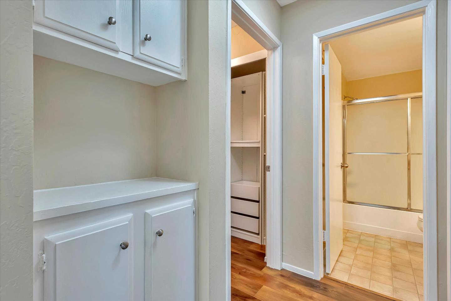 1044 Eagle Lane