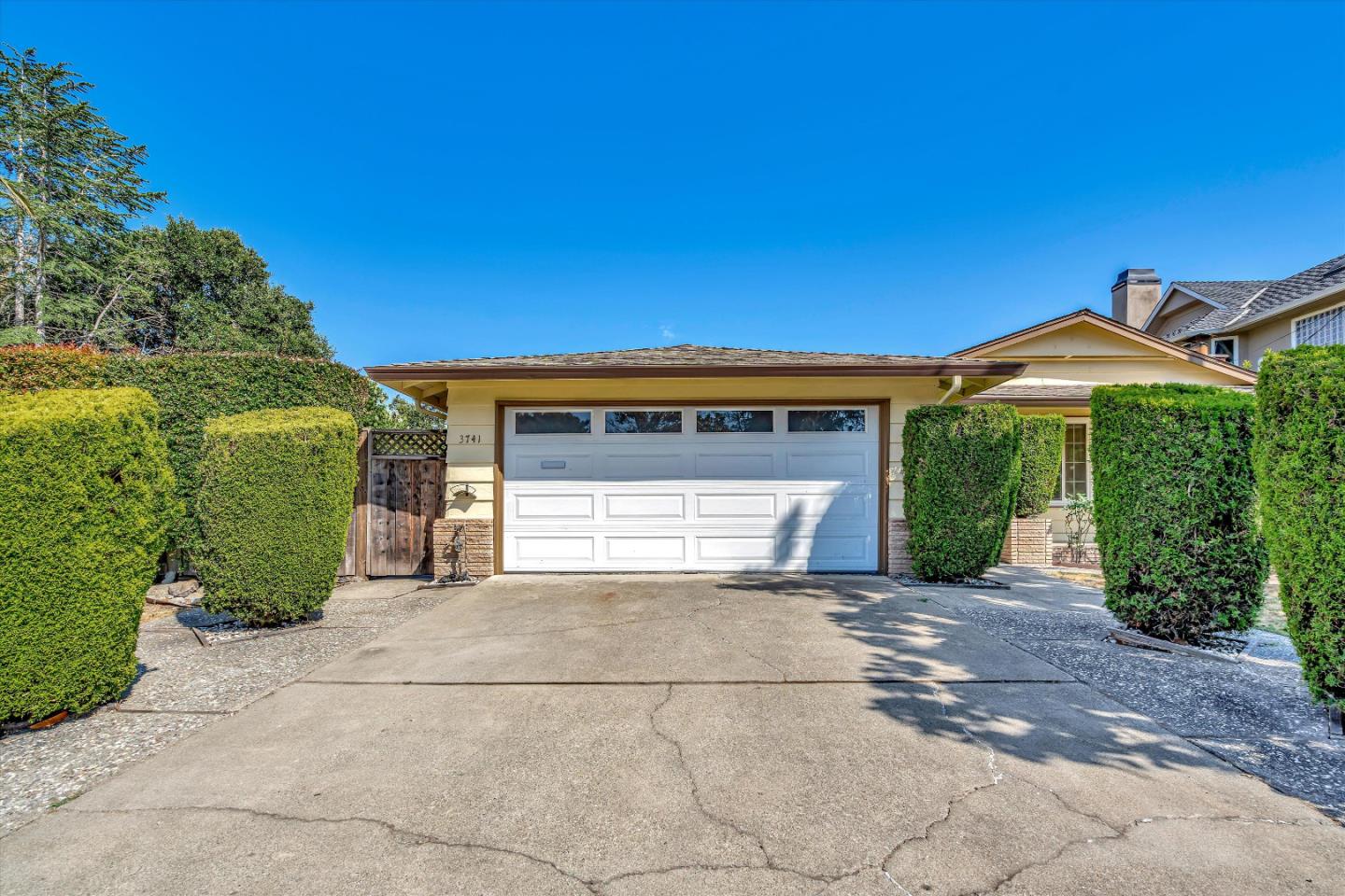 3741 Farm Hill Boulevard