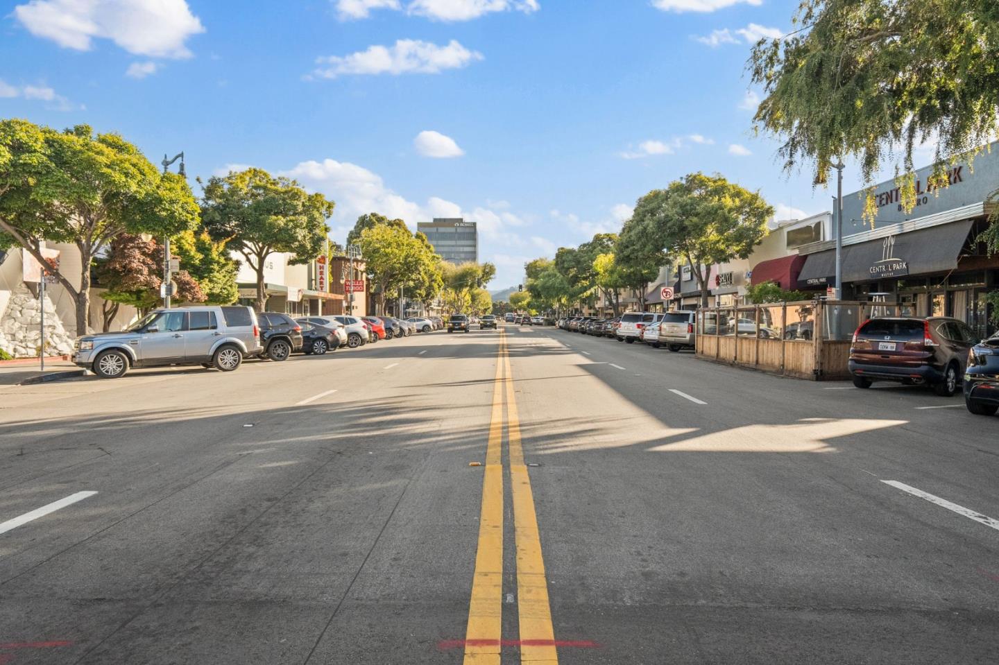 10 9th AVE 303