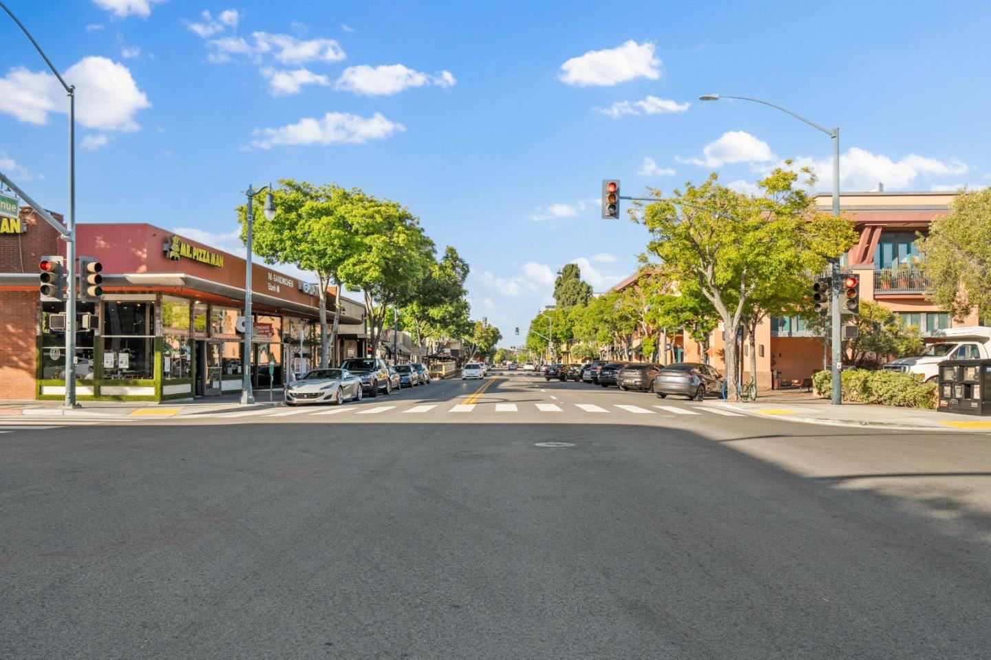 10 9th AVE 303