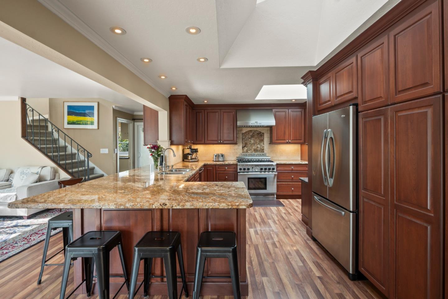 2725 Belmont Canyon