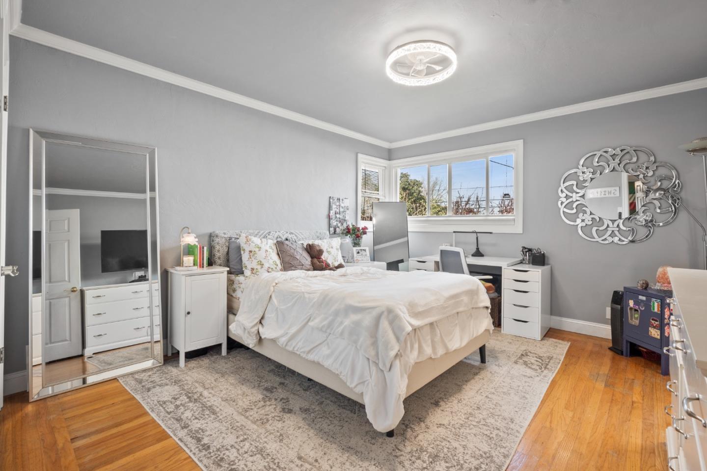 2725 Belmont Canyon